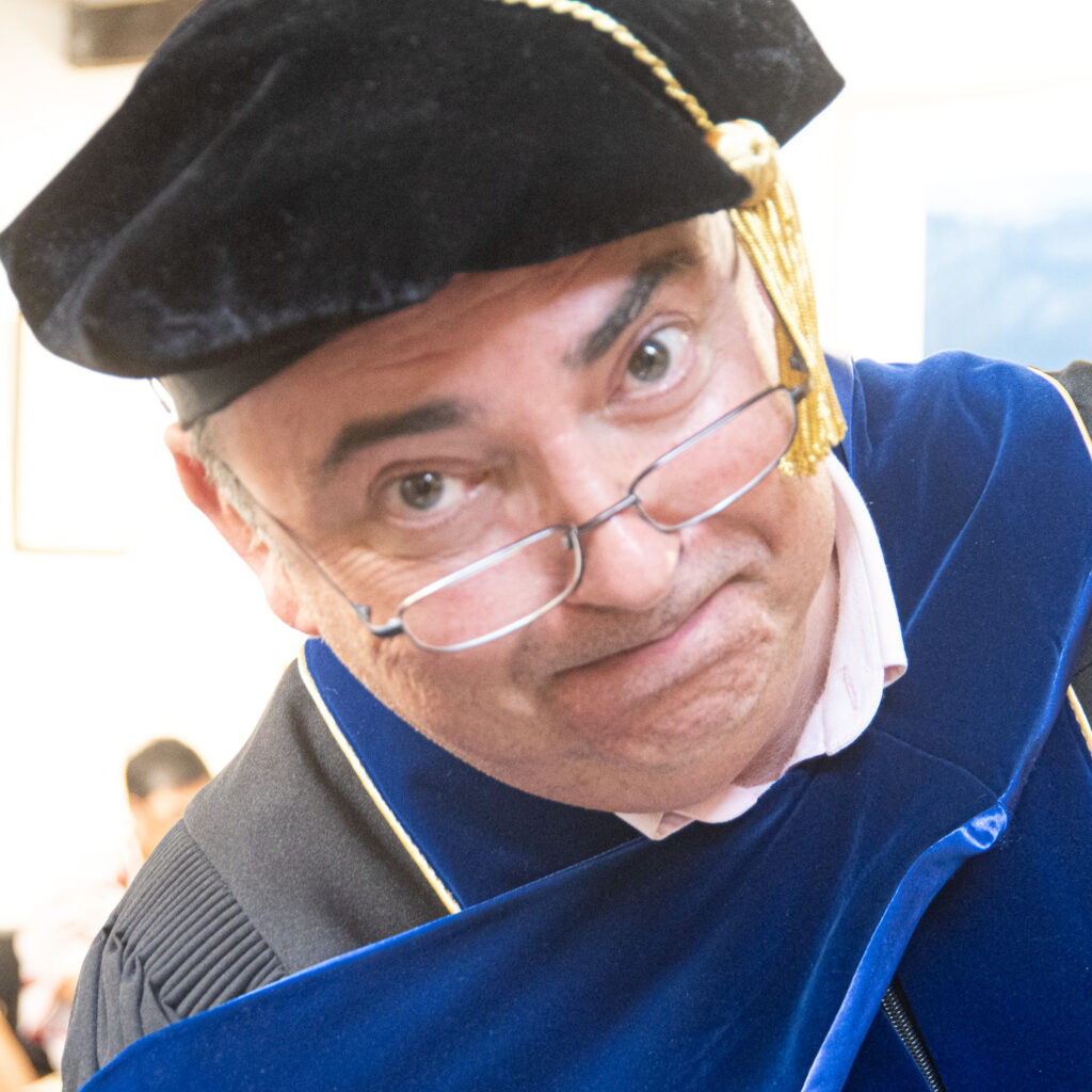Professor Longsword from the MBA School of MBA Credentials at the 2023 Adelaide Fringe -- photography by Lee Hopkins 
