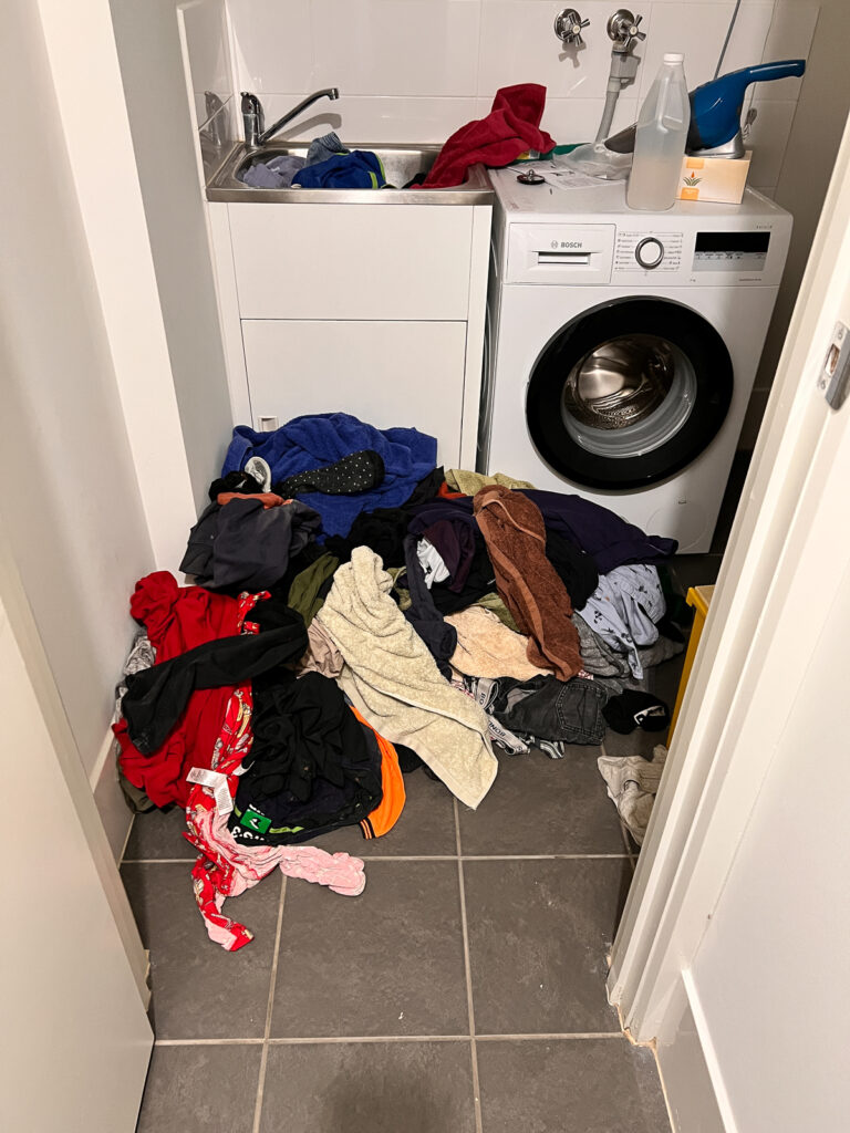 Mitch Vahldieck, laundry explosion, 2023